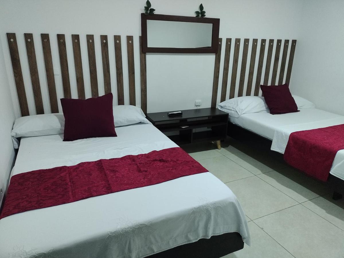 Hotel Plaza Centro Флоренсія Екстер'єр фото