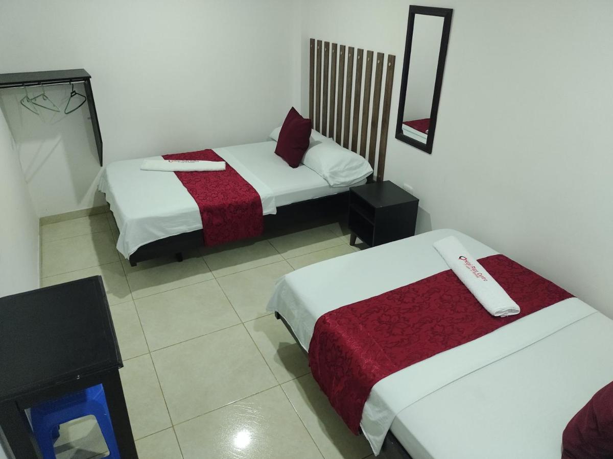 Hotel Plaza Centro Флоренсія Екстер'єр фото