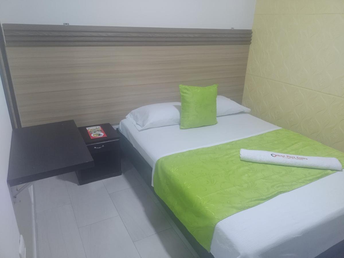 Hotel Plaza Centro Флоренсія Екстер'єр фото