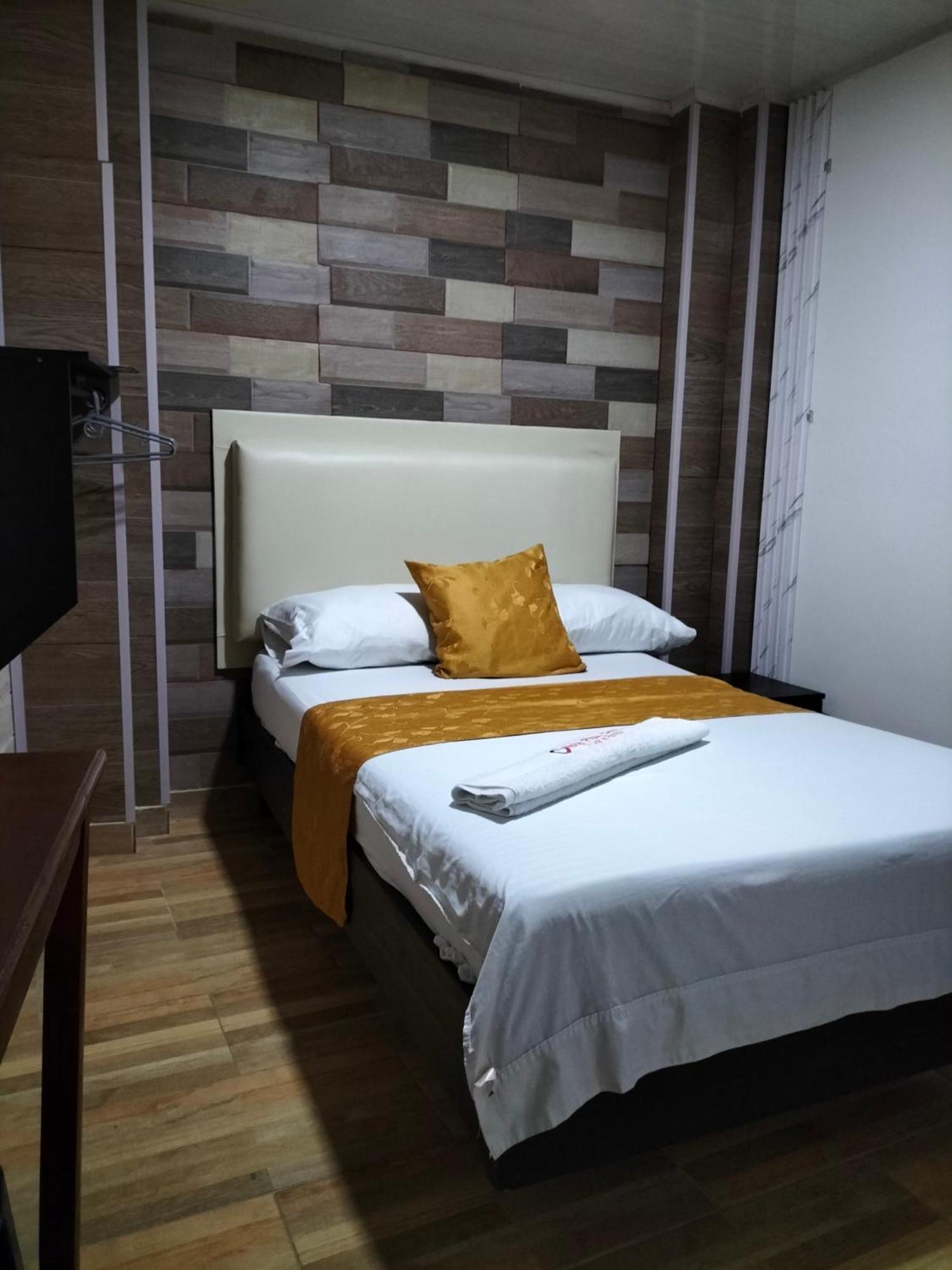 Hotel Plaza Centro Флоренсія Екстер'єр фото